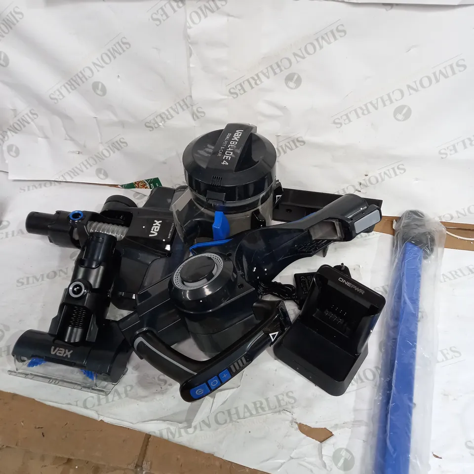 VAX BLADE 4 DUAL PET AND CAR CORDLESS VACUUM CLEANER RRP £239