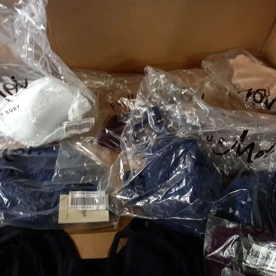 LO TOF ASSORTED BRAS IN VARIOUS SIZES TO INCLUDEE POUR MOI AND BRAVISSIMO