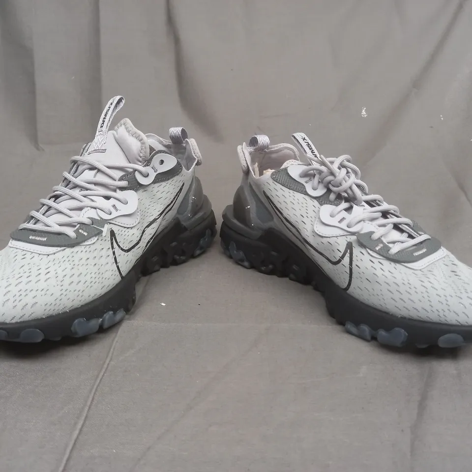 PAIR OF NIKE REACT DIMSIX TRAINERS IN GREY/BLACK UK SIZE 7.5