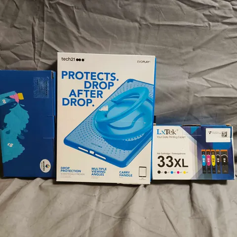 BOX OF APPROXIMATELY 10 ASSORTED ITEMS TO INCLUDE PROTECTIVE TABLET COVERS, PRINTER INK CARTRIDGE, ETC