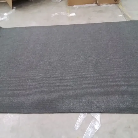 QUALITY DESIGNER AREA RUG // APPROX SIZE: 190 X 280 cm