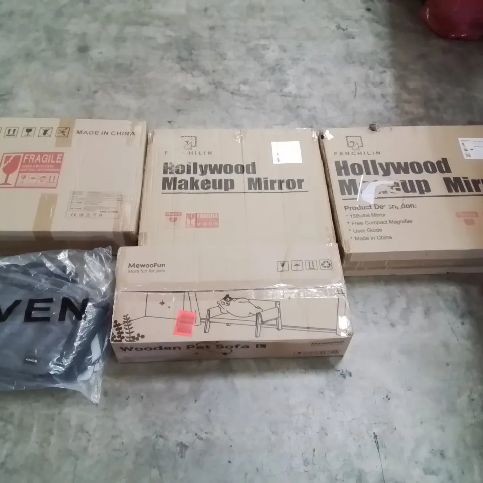 PALLET CONTAINING ASSORTED ITEMS TO INCLUDE: HOLLYWOOD MAKEUP MIRRORS, WOODEN PET SOFA, FOLDING MATTRESS, HAVEN BAG ECT