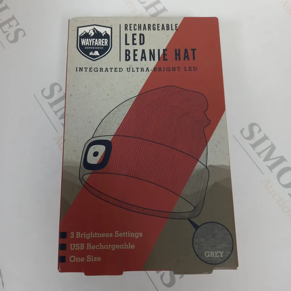 BOXED RECHARGEABLE LED BEANIE HAT IN GREY