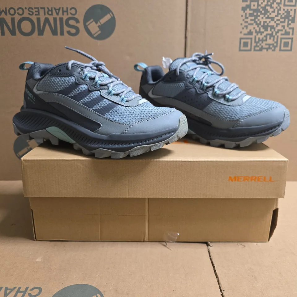 BOXED PAIR OF MERRELL SPEED STRIKE 2 GTX TRAINERS IN STEEL BLUE/GREY SIZE UK 4