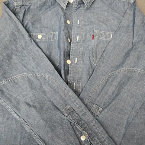 LEVI'S LONG SLEEVE BUTTON-UP SHIRT IN DENIM BLUE SIZE SMALL