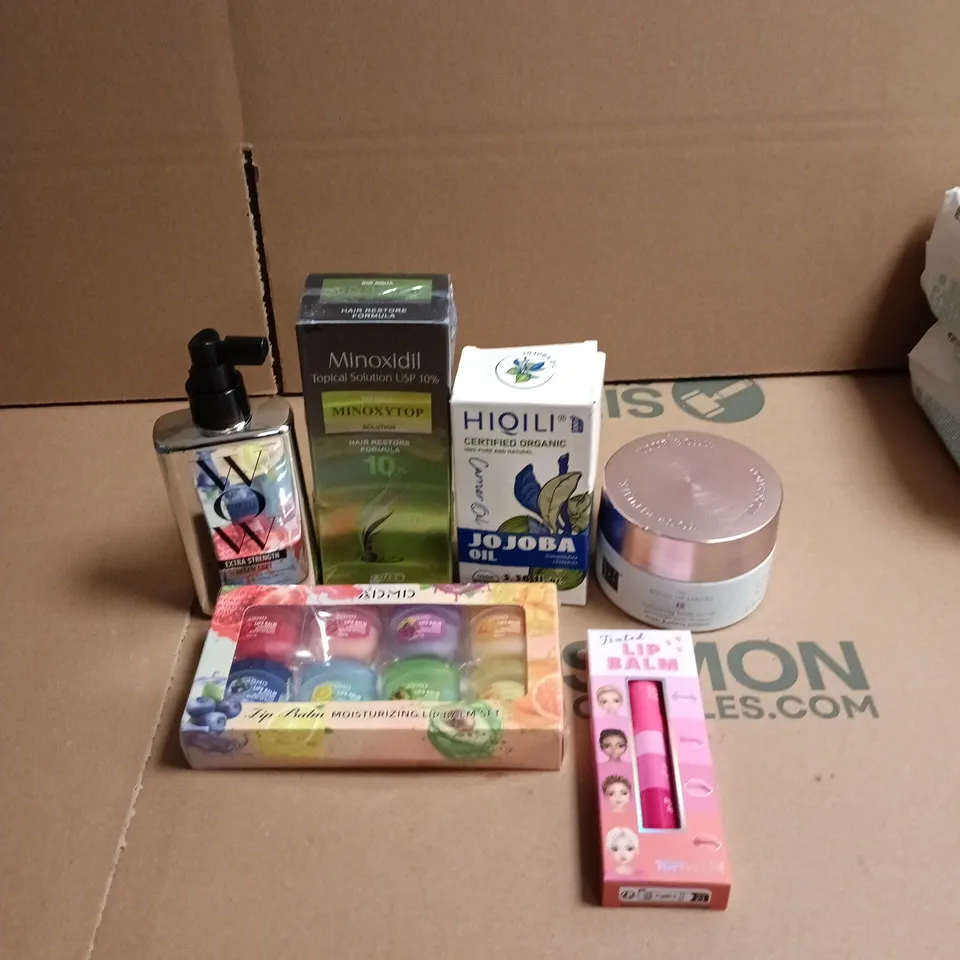 APPROXIMATEY 20 ASSORTED HEALTH AND BEAUTY PRODUCTS TO INCLUDE - RITUALS BODY SCRUB - MINOXIDIL SOLUTION AND COLOUR WOW DREAM COAT SPRAY
