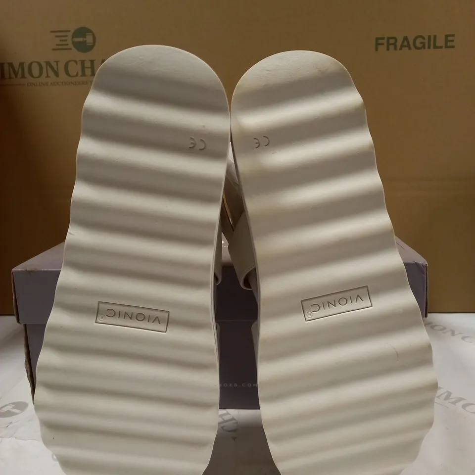 VIONIC PHOE BELLA - WHITE SIZE 6.5