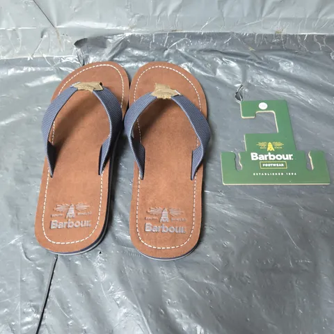 BARBOUR TOEMAN BEACH SANDALS SIZE 11