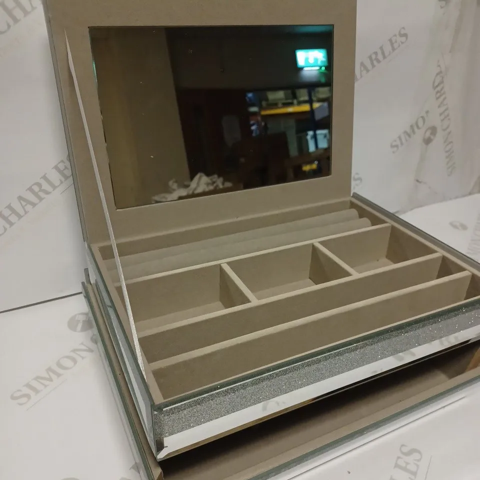 JM BY JULIEN MACDONALD GLASS STACKING JEWELLERY BOX - SILVER