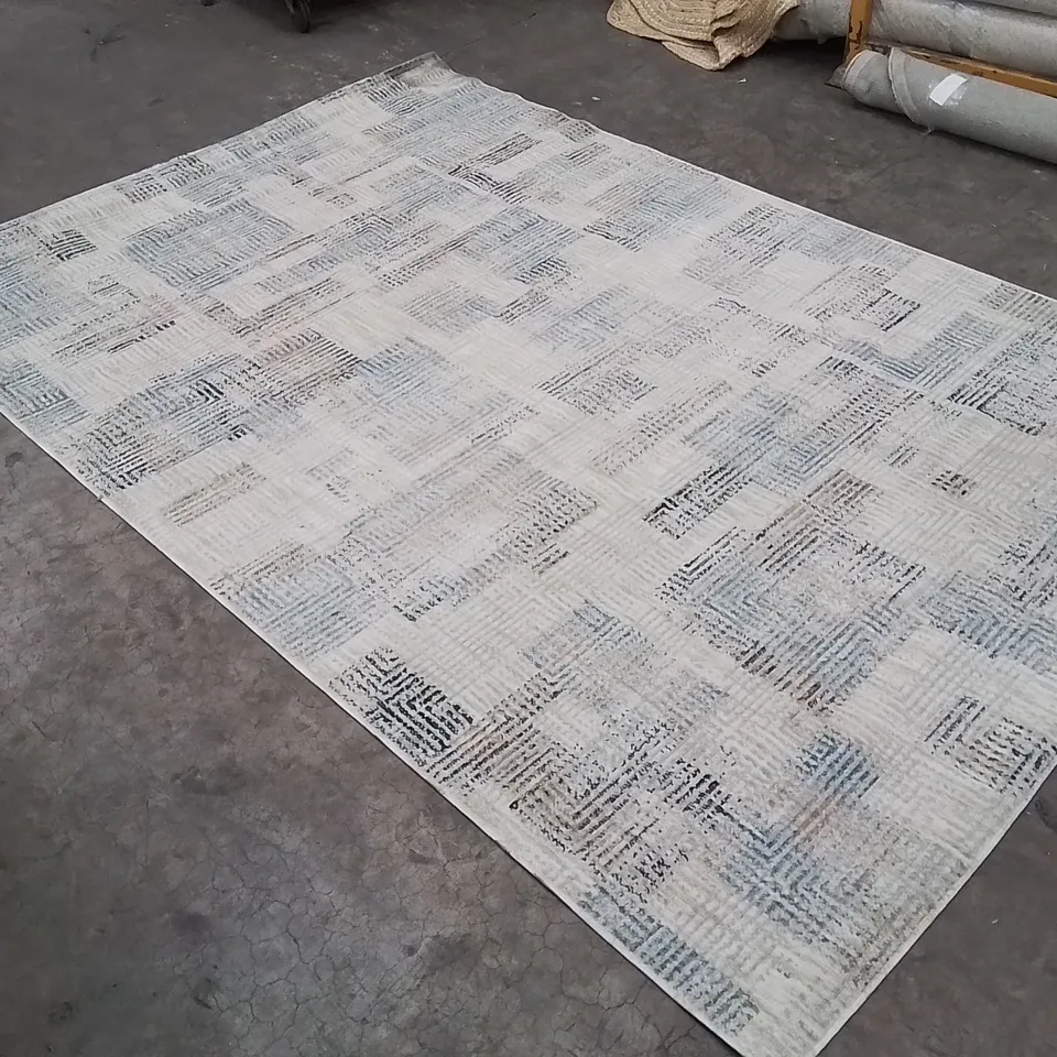 QUALITY DESIGNER AREA RUG - APPROXIMATELY 286X197CM