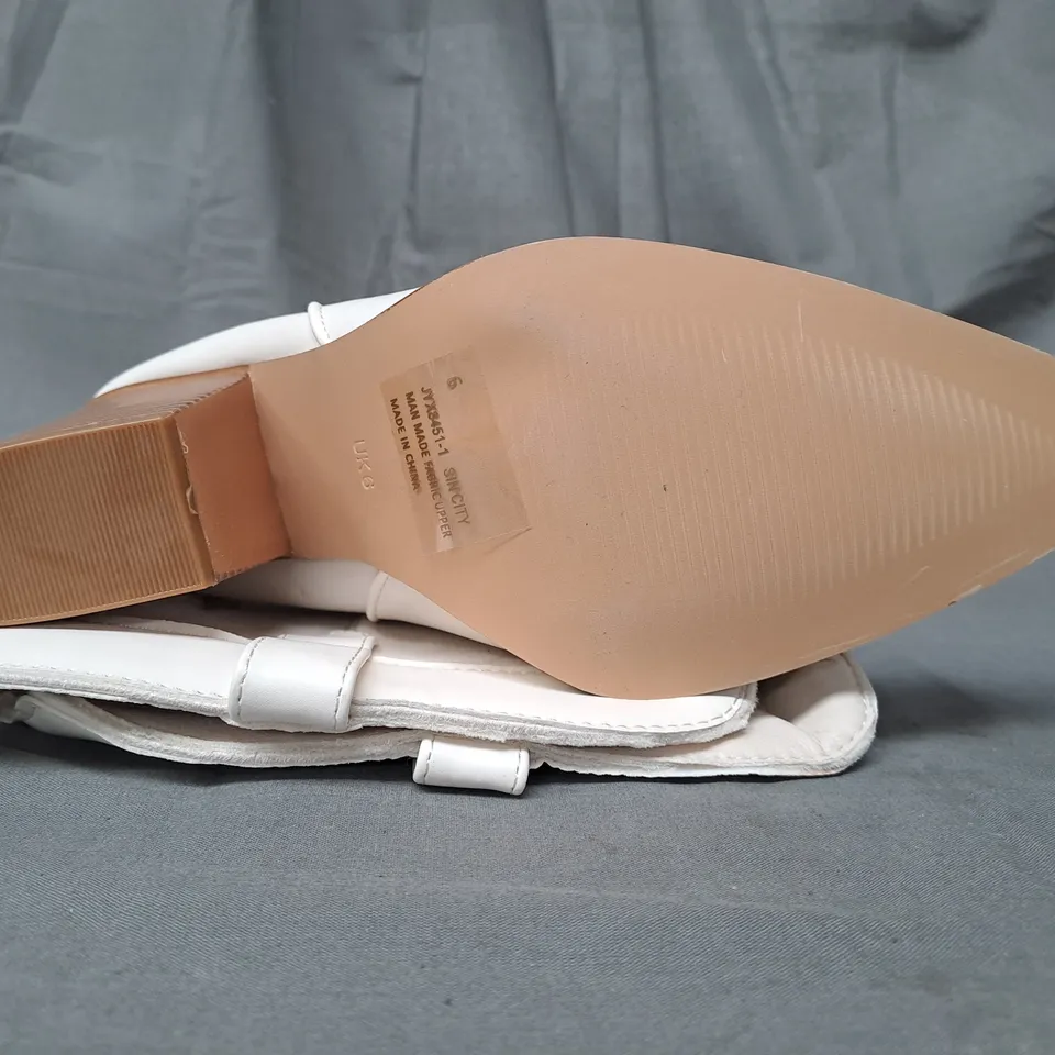 BOXED PAIR OF EGO SIN CITY BLOCK HEEL KNEE-HIGH COWBOY BOOTS IN CREAM UK SIZE 6