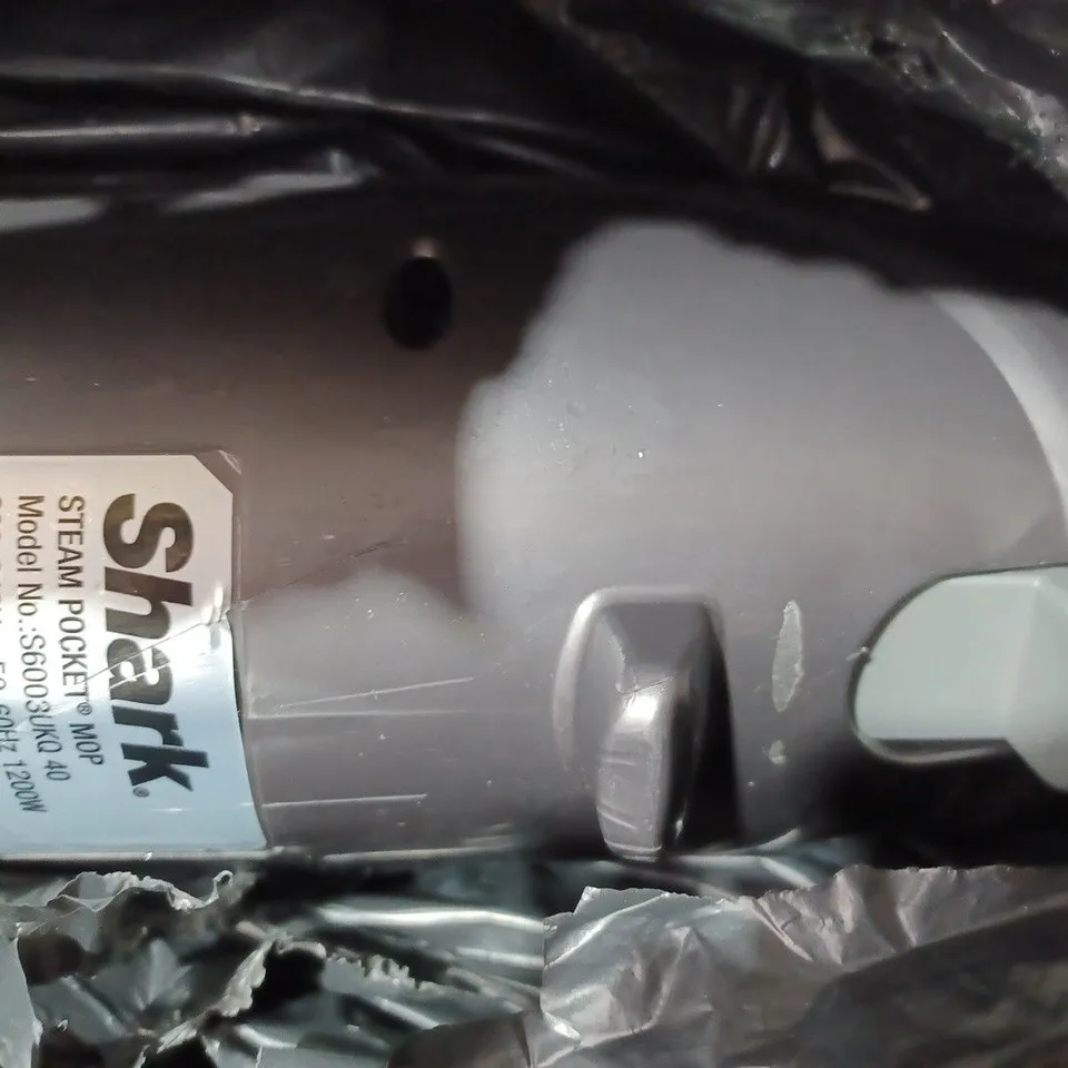 SHARK KLIK AND FLIP STEAM MOP 
