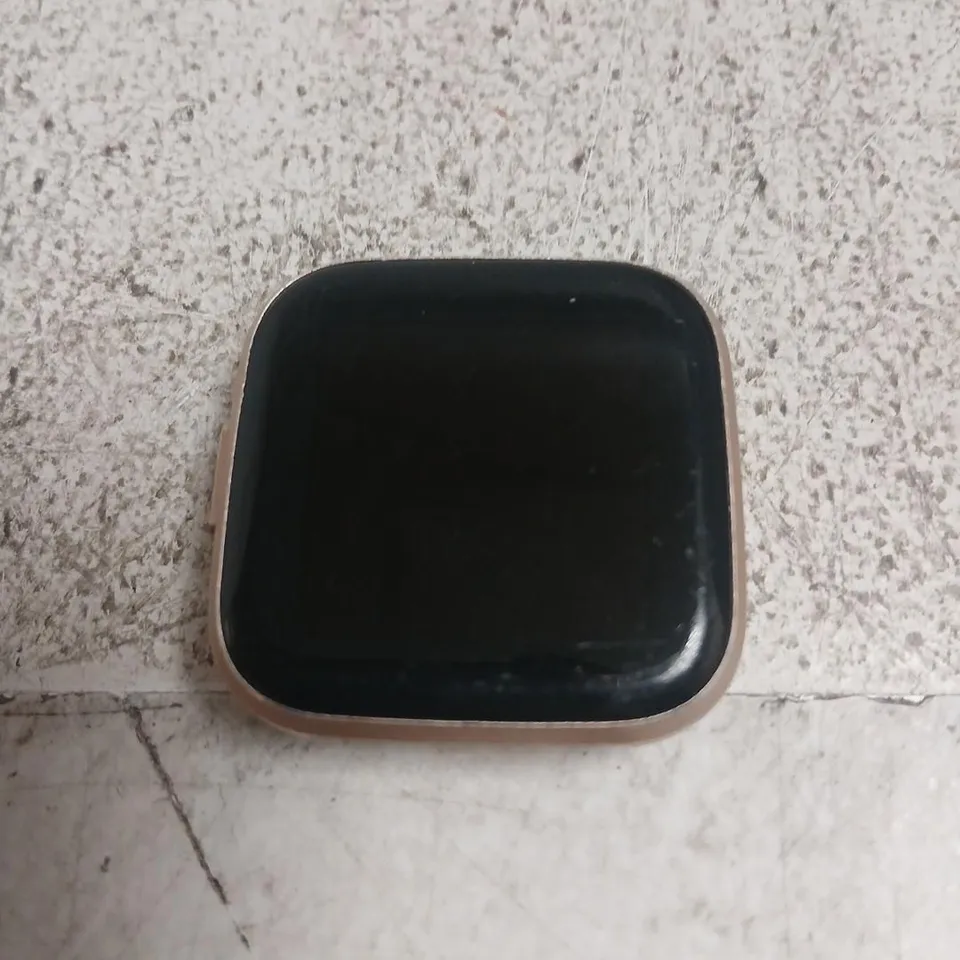 FITBIT SMARTWATCH – ROSE GOLD (DESIGNED BY FITBIT) – GENERIC