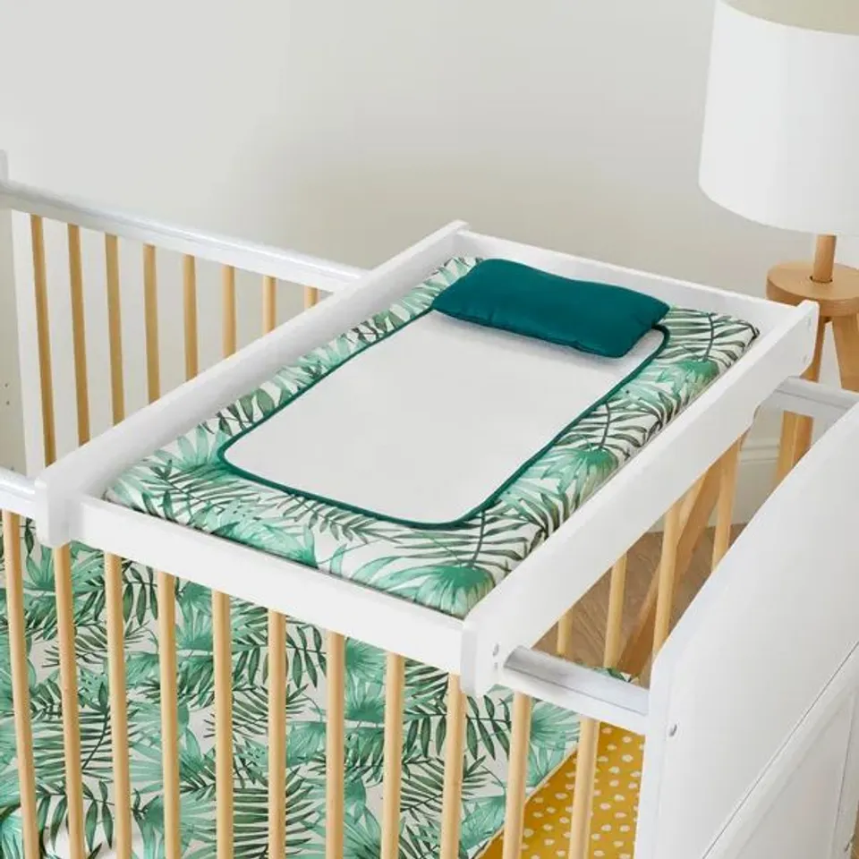 BOXED COLEBY UNIVERSAL COT TOP CHANGER - WHITE (1 BOX)