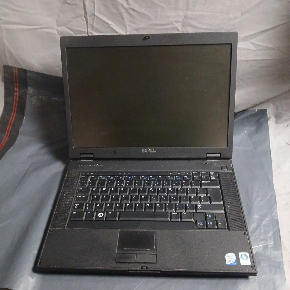 DELL LATITUDE E5500 LAPTOP
