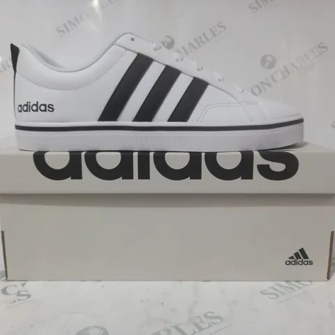 BOXED PAIR OF ADIDAS VS PACE 2.0 SHOES IN WHITE/BLACK UK SIZE 8