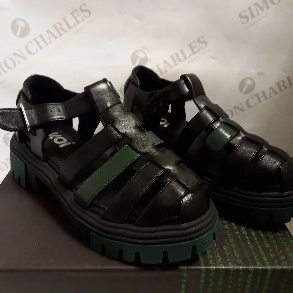 KOI VEGAN AVALON BLACK/GREEN GLADIATOR SANDALS - SIZE 4
