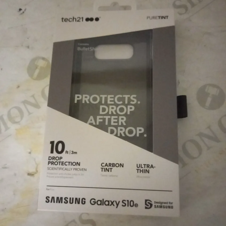 LOT OF 72 BRAND NEW TECH21 PURE TINT CASE COVER, SAMSUNG S10E, CARBON GREY