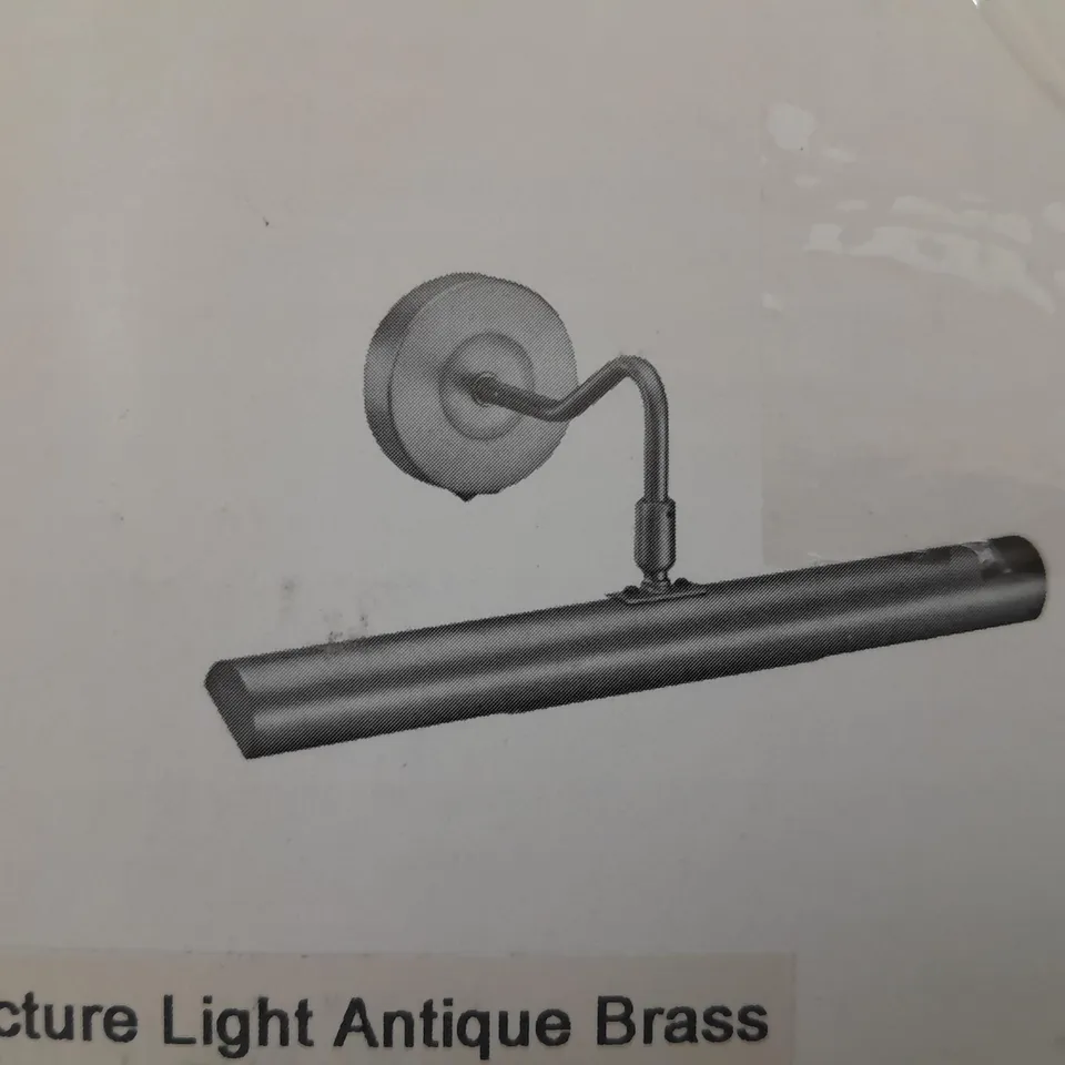 BOXED DAR LIGHTING ONEDIN PICTURE LIGHT ANTIQUE BRASS 