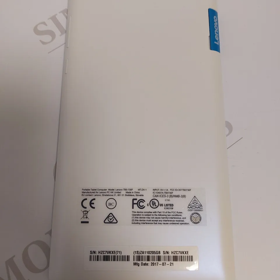 LENOVO 7" TAB 3 - WHITE/BLUE