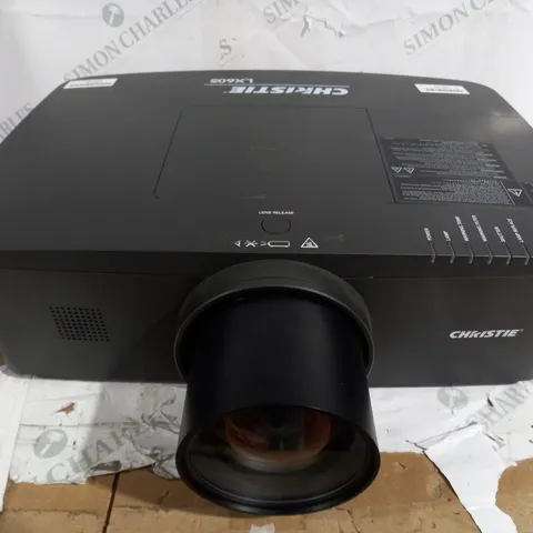 CHRISTIE LX605 PROJECTOR