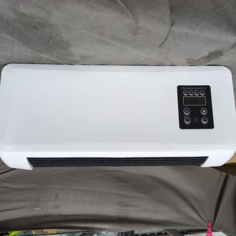 WALL MOUNTED / MOBILE AIR CONDITIONING UNIT – WHITE