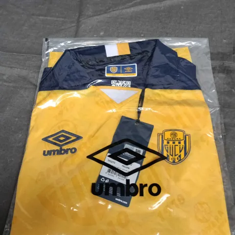 UMBRO MKE ANKARAGÜCÜ AWAY KIDS FOOTBALL SHIRT 23/24 – YELLOW & NAVY (SIZE 8-10)