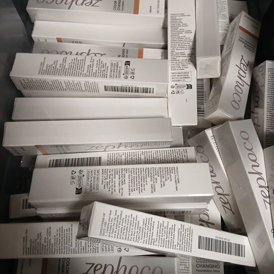 APPROXIMATELY 60 ZEPHOCO COLOUR CHANGING FOUNDATION STICKS IN ASSORTED SHADES
