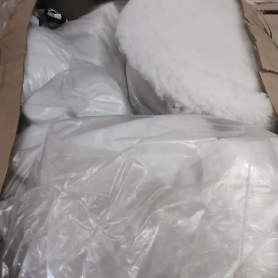 PALLET OF ASSORTED DIY, HOME IMPROVEMENT AND BUILDING PRODUCTS TO INCLUDE; LOFT INSULATION, WALL PANELLING ETC