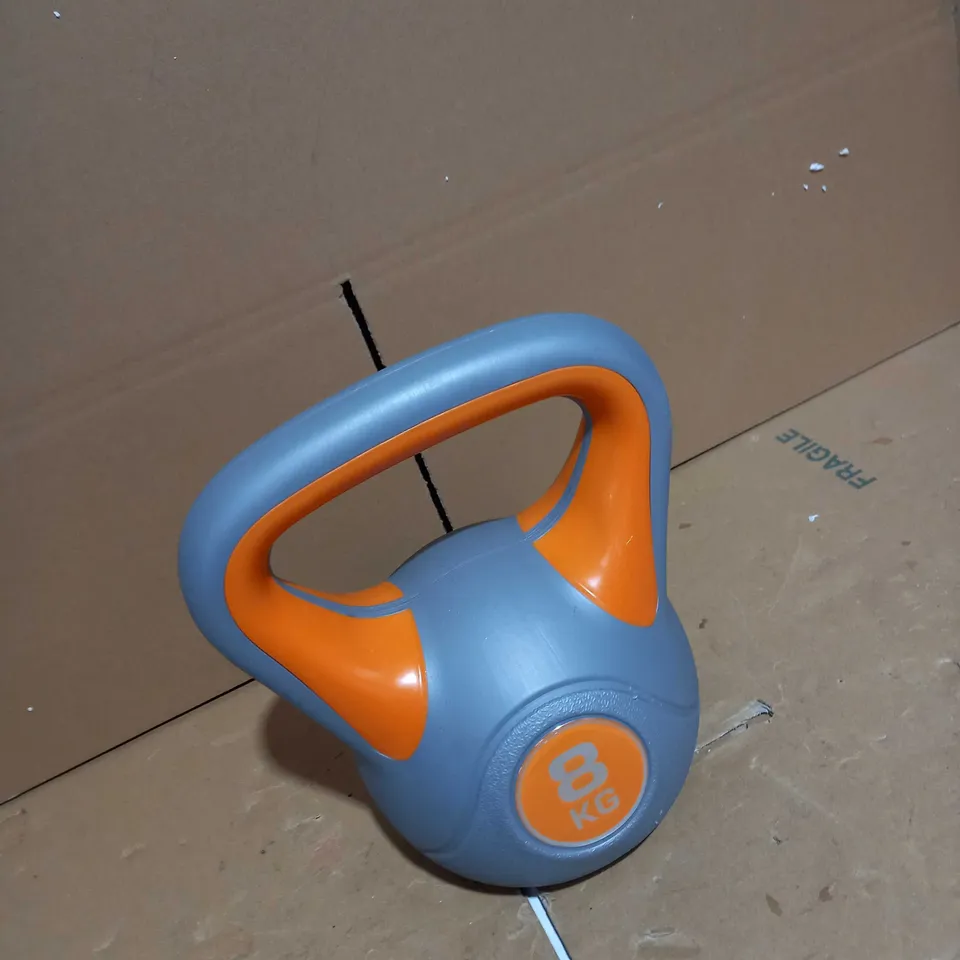 8KG KETTLE BELL 