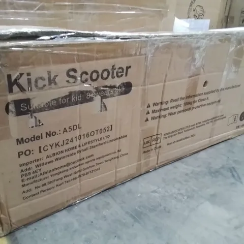 BOXED KIDS KICK SCOOTER