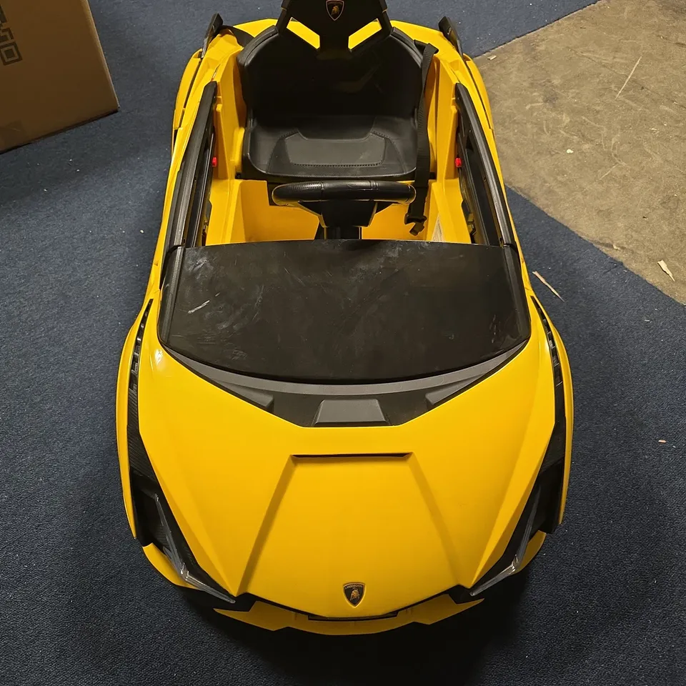 KIDS SIT AND RIDE LAMBORGHINI - COLLECTION ONLY 