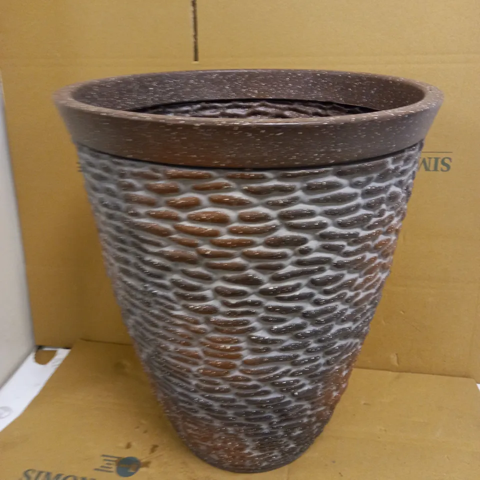 PREMIUM STONE EFFECT PLANTER 47CM TALL RRP £24.99