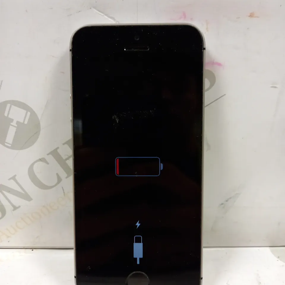 APPLE IPHONE SE SMARTPHONE 