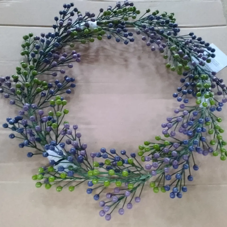 4 BOXED METAL LAVENDER WREATHS