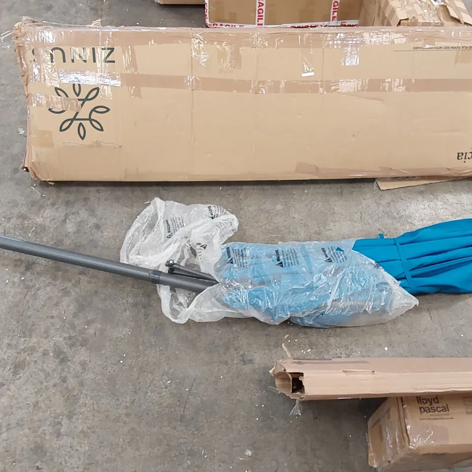 BLUE PARASOL UMBRELLA (1 ITEM)