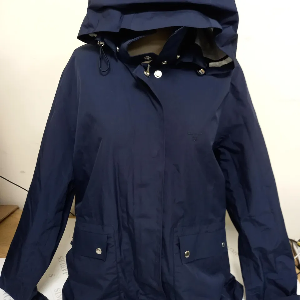 GANT ZIP UP LONG SLEEVE HOODED COAT IN NAVY - XL