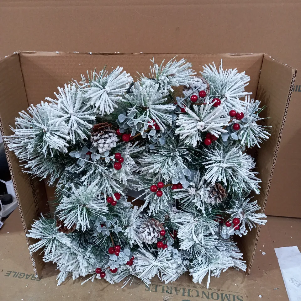 BOXED BAVARIAN LIT WREATH RRP £38