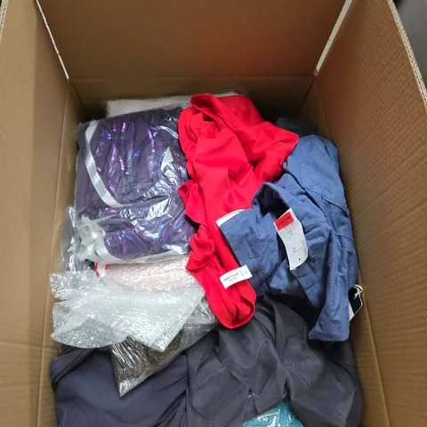 LARGE BOX OF ASSORTED CLOTHING ITEMS IN VARIOUS SIZES, STYLES AND COLOUR 