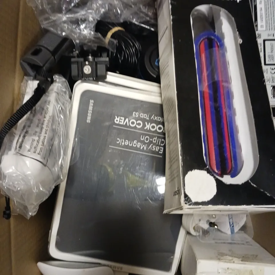 APPROXIMATELY 20 ASSORTED ELECTRICAL PRODUCTS TO INCLUDE TAB S3 BOOK COVER, BLU-RAY PLAYER, ELECTRONIC FOOT FILE ETC 