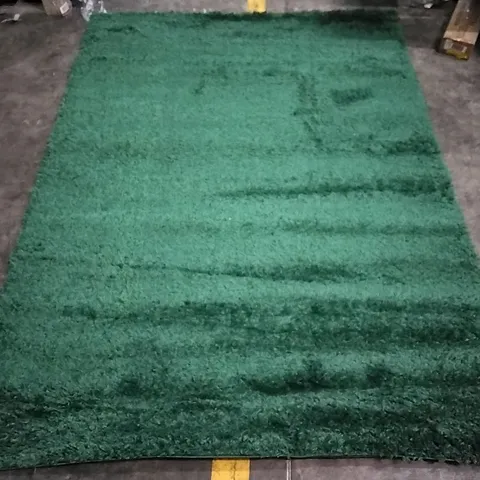 DURABLE SUPER SOFT SHAGGY DARK GREEN RUG APPROXIMATELY 160X230CM
