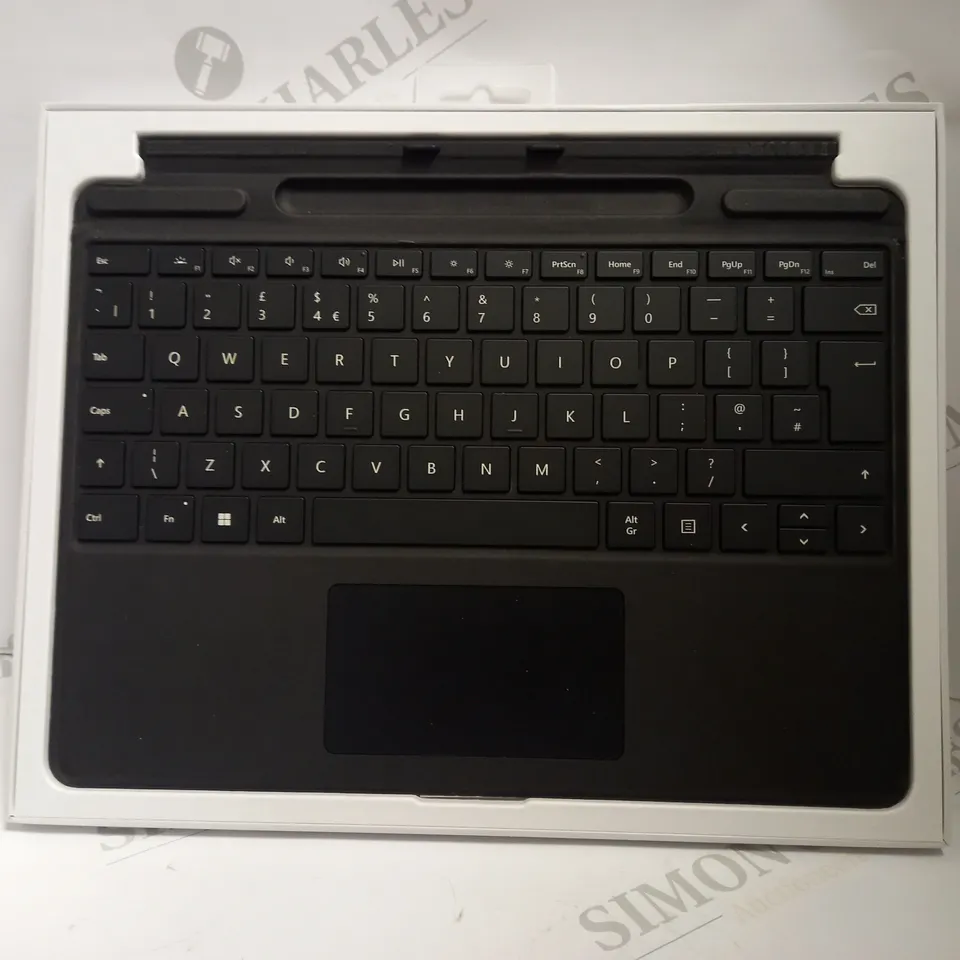 MICROSOFT SURFACE PRO SIGNATURE KEYBOARD