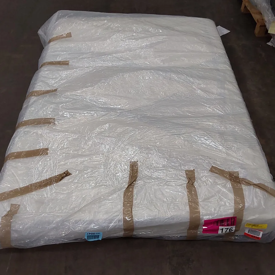 QUALITY BAGGED SILENTNIGHT 4'6" DOUBLE 3-ZONE MEMORY FOAM MATTRESS 