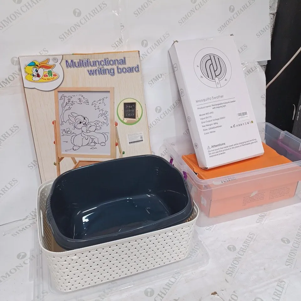 LOT TO CONTAIN APPROX. 5 X ASSORTED HOUSEHOLD PRODUCTS. INCLUDES MOSQUITO SWATTER, WRITING BOARD, STORAGE BOXES
