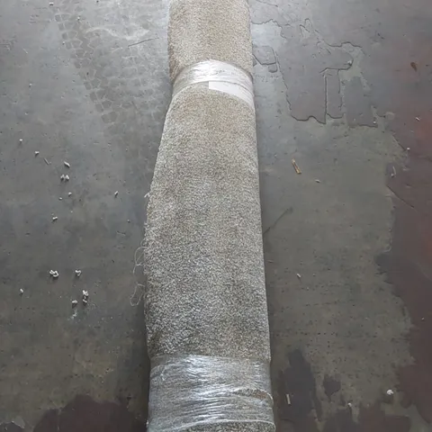 ROLL OF QUALITY GLAMOUR MIST CARPET - APPROXIMATELY 1.85 x 4m