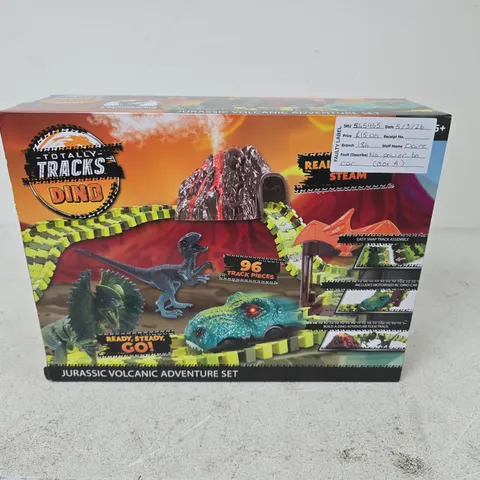 TOTALLY TRACKS DINO JURASSIC VOLCANIC ADVENTURE SET 