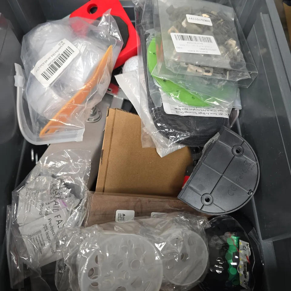 APPROXIMATELY 15 ASSORTED HOUSEHOLD ITEMS TO INCLUDE - PAPER CUPS , SCREWS , TOOLS , ETC 