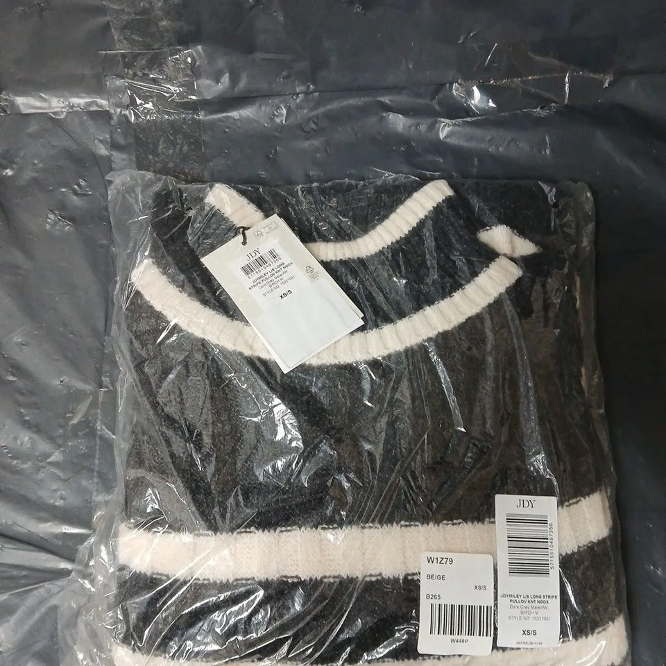 JDY MILEY LONG SLEEVE STRIPED PULLOVER - DARK GREY - SIZE XS