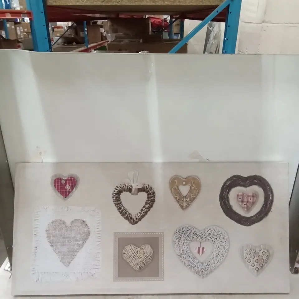 LARGE HEART DESIGN CANVAS