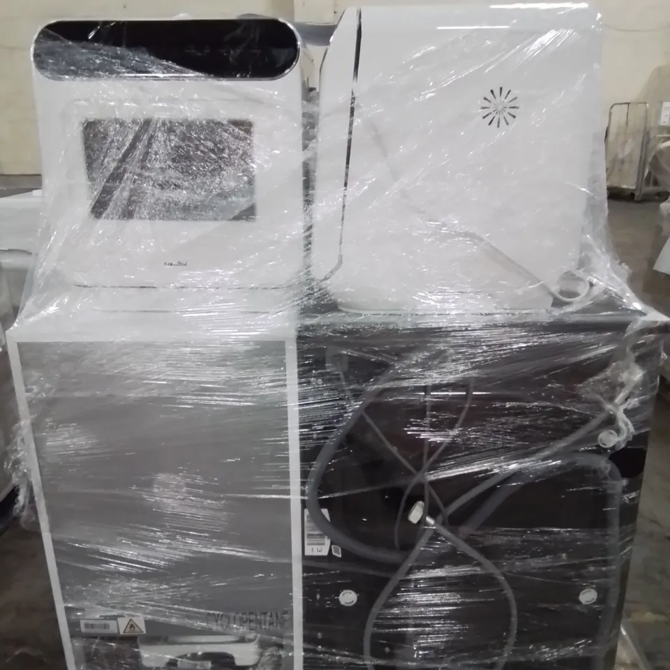 PALLET OF APPROXIMATELY 6 ASSORTED WHITE GOODS TO INCLUDE